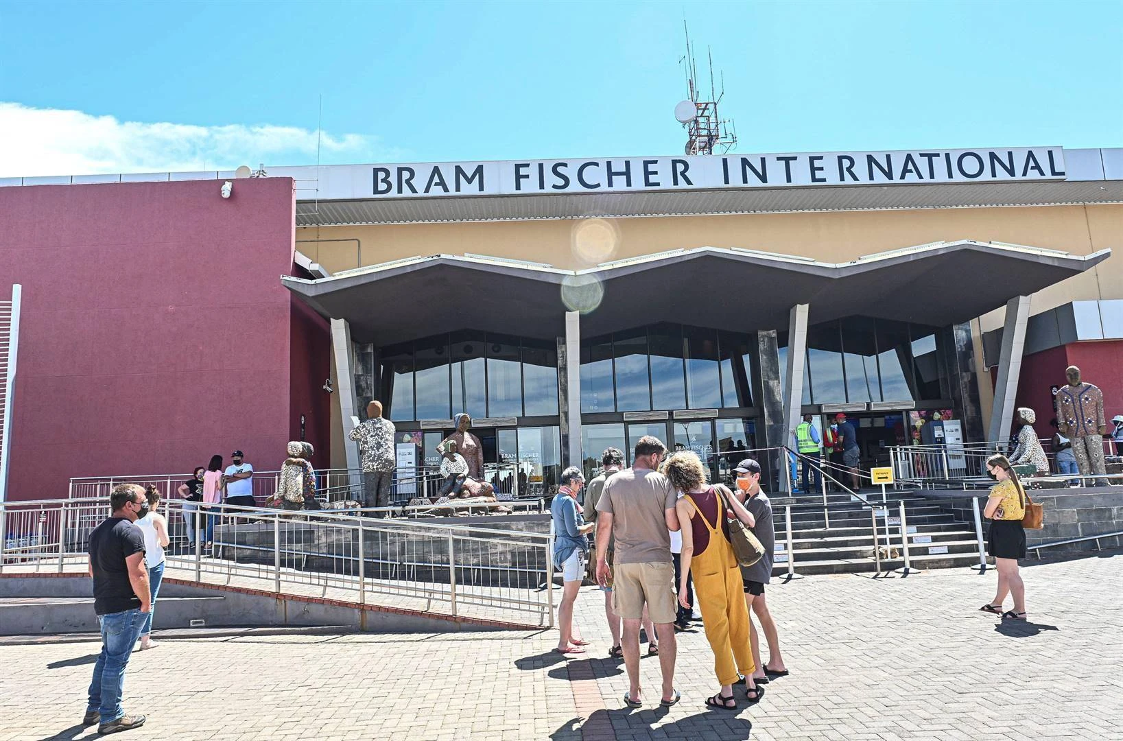 Navigasiestelsels: Bloem, Upington se lughawe spring ontwrigtings vry