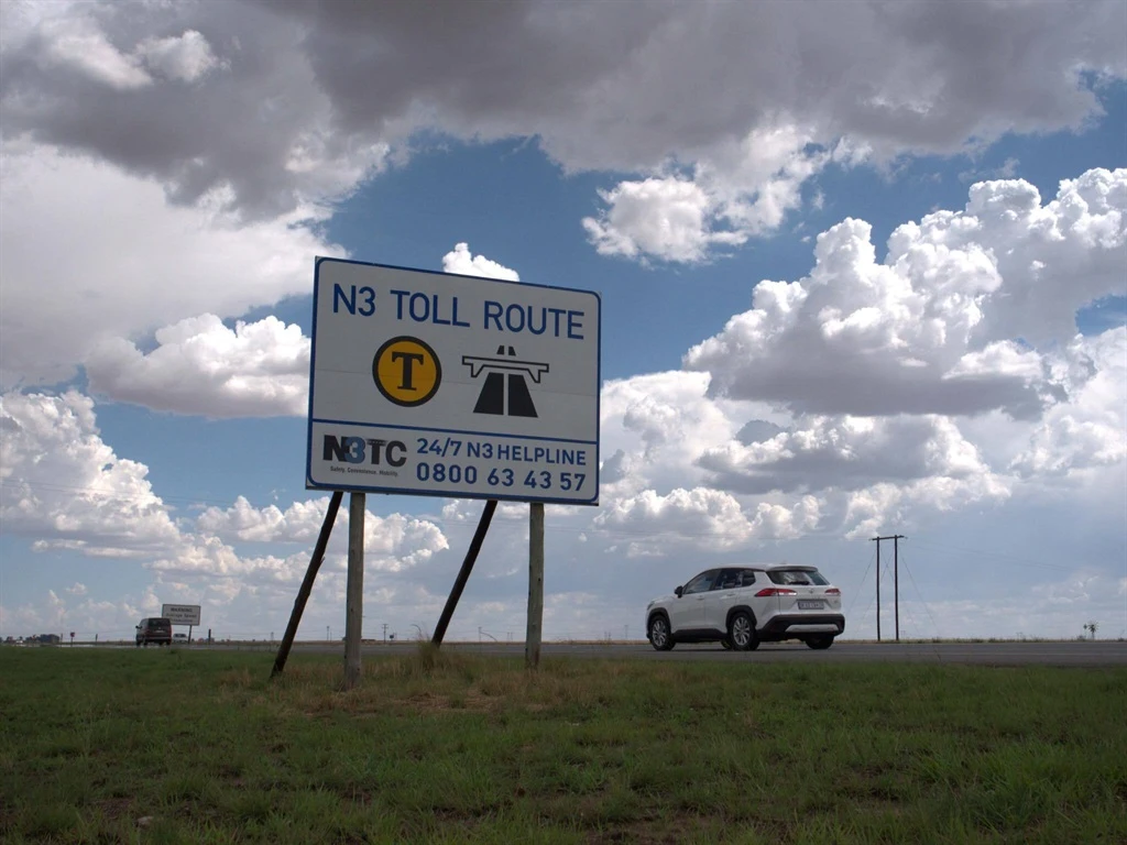 Reisigers gemaan oor nat N3 oor Paasnaweek