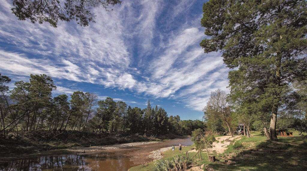 Red Clarens van verval, vra DA