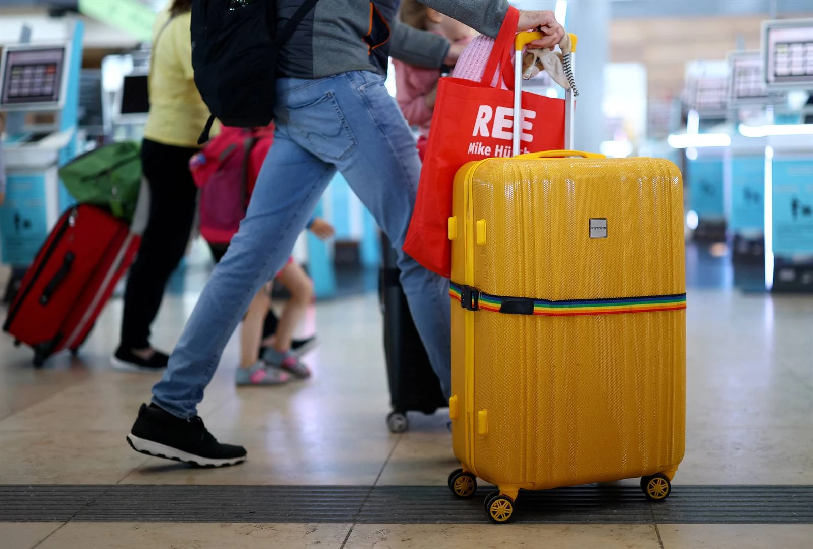 Meer as 500 000 wit mense verlaat SA afgelope 24 jaar