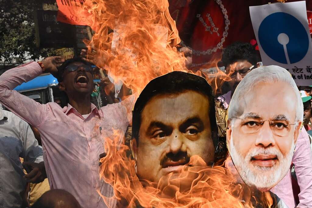 Indian billionaire Gautam Adani charged in US over R4.8 billion bribery scheme