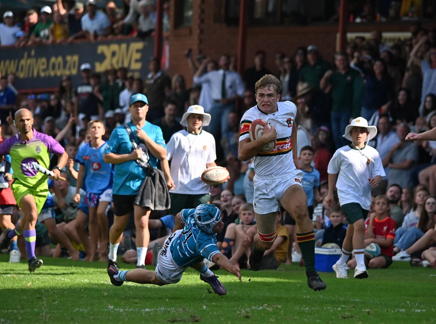 Affies baas oor Garsies, Boishaai slag Rondebosch af