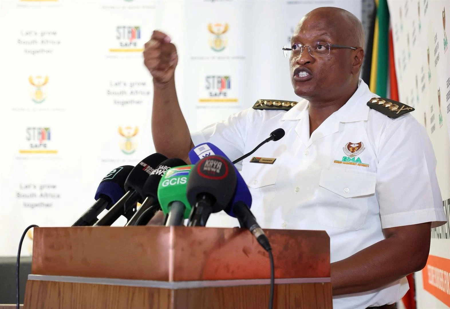 Horings, sigarette, dagga . . . Paasnaweek hou grenspolisie baie besig