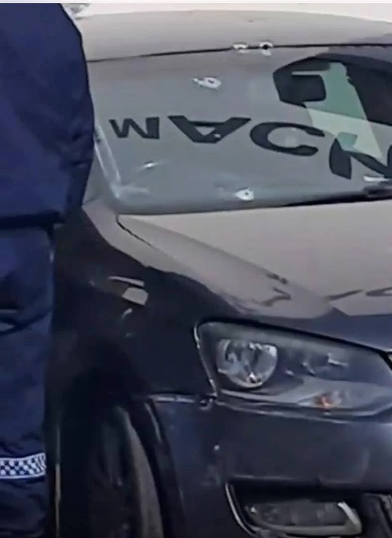 2 doodgeskiet toe aanvallers in Goodwood op Polo losbrand