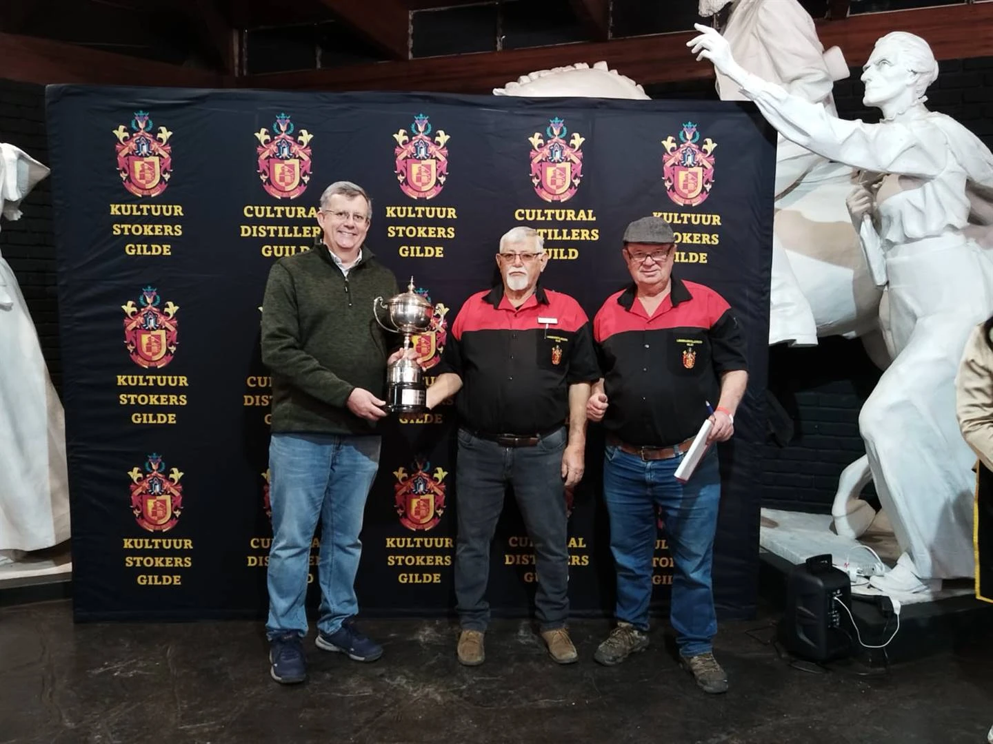 Mampoer hou kele en lywe warm op fees by Voortrekkermonument