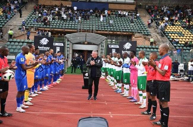 Loadshedding ruins SA football icon Gavin Hunt's party in 1,000th match as coach