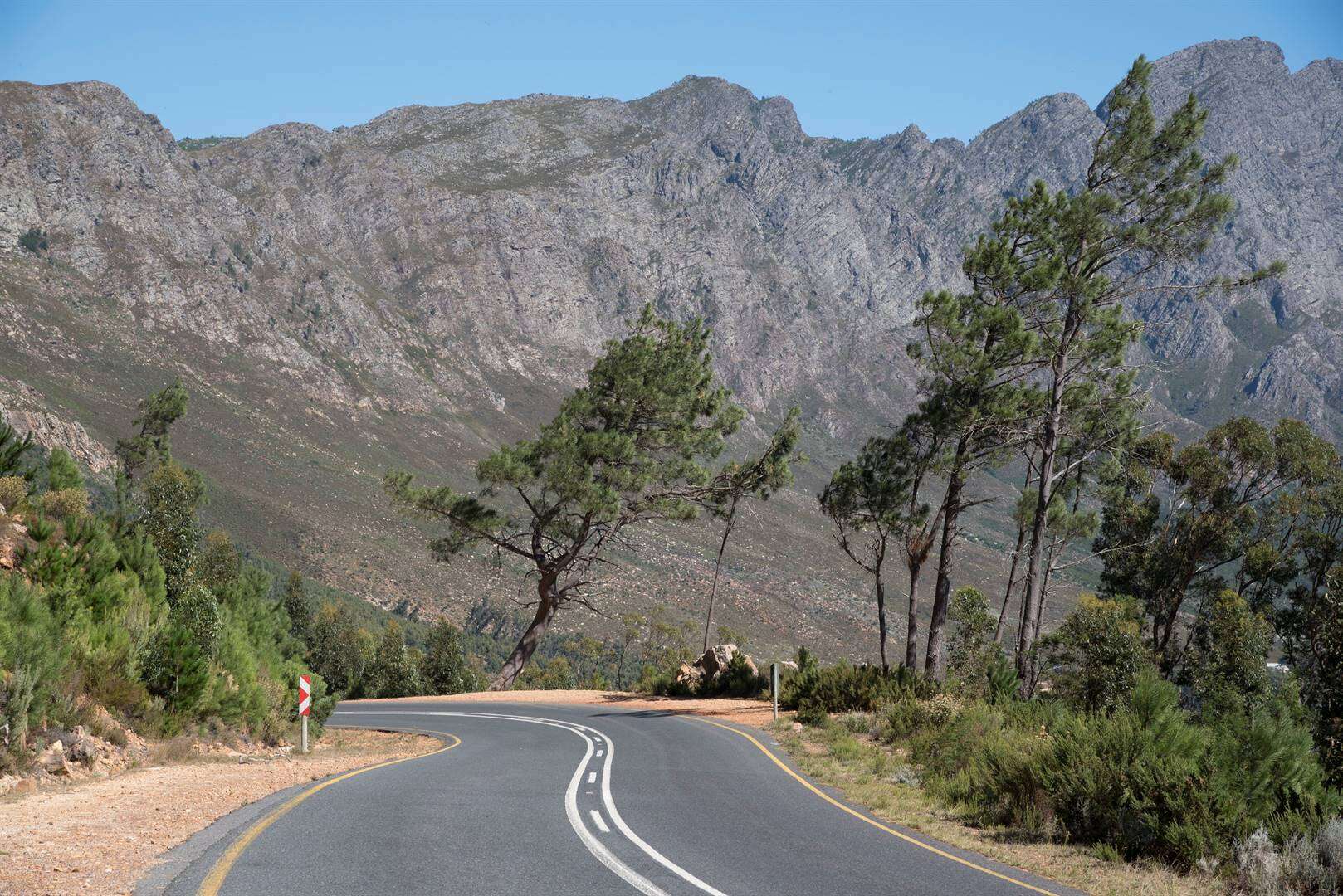 Ontvoerings vir lospryse in Eikestad, op Franschhoekpas skok