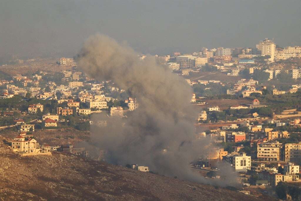 Israel says air strikes on houses with Hezbollah weapons imminent