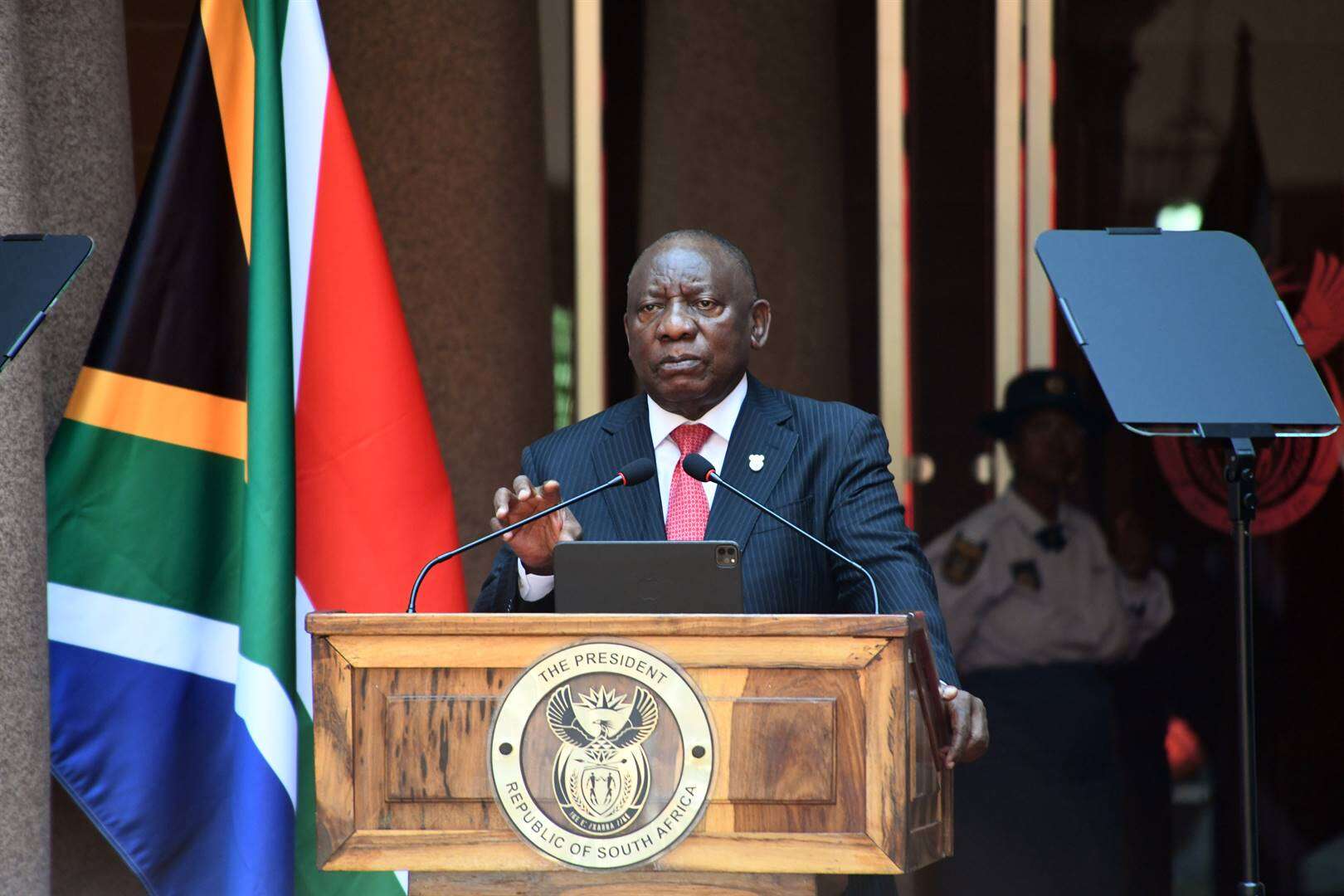 Regering gaan voort met plan vir hoëspoedtreine tussen stede, sê Ramaphosa