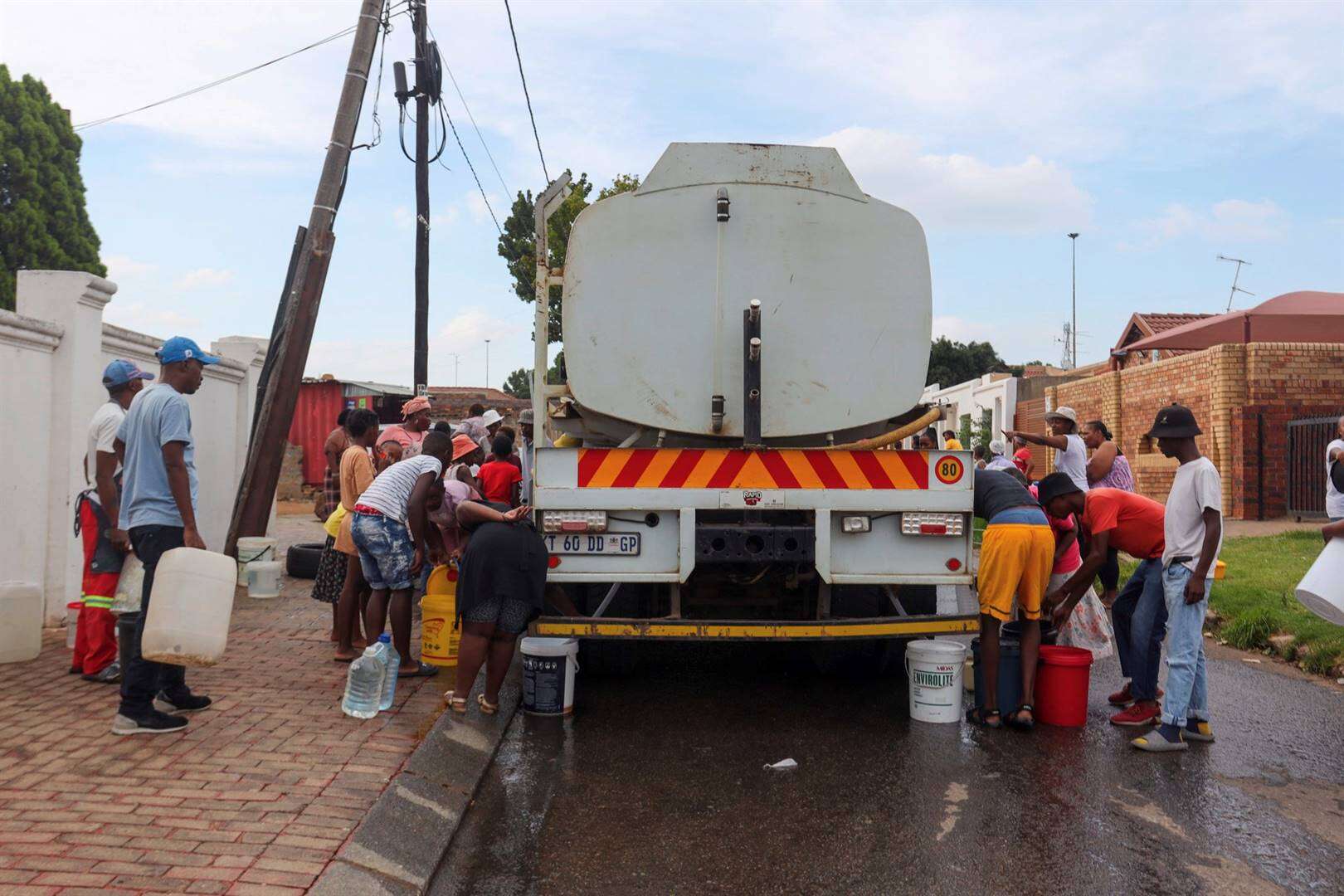 Watertenkwaens kos Tshwane R100 m. per jaar terwyl hy infrastruktuur regruk