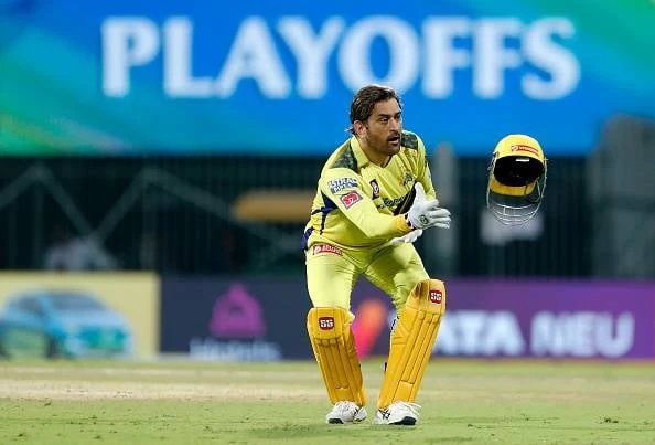 Dhoni (43) voer CSK vir res van seisoen aan weens Gaikwad-besering