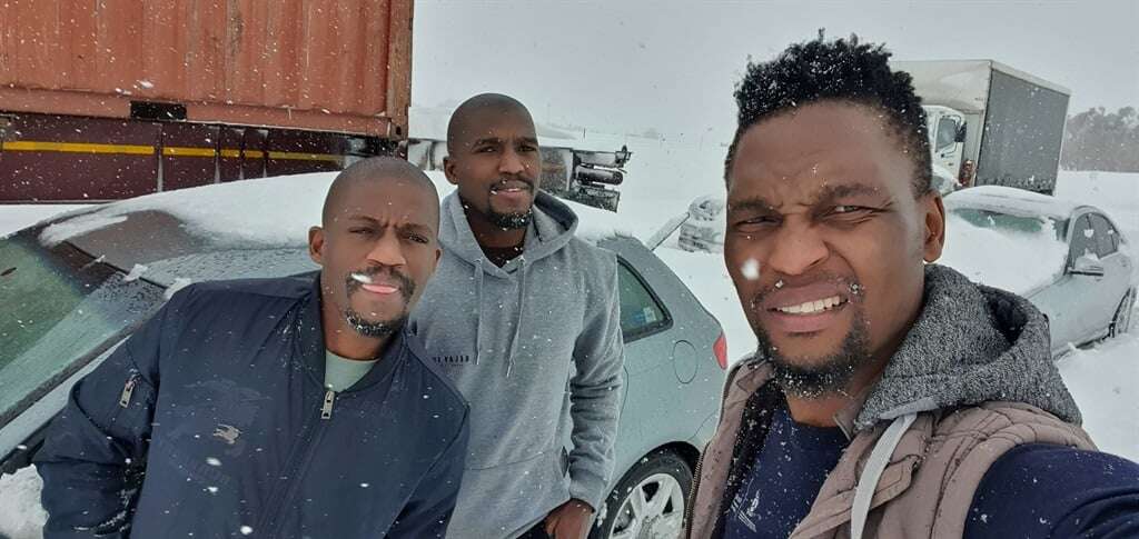 SEE | 'Longest night of my life': Stranded motorists describe 'freezingly cold' wait in the snow