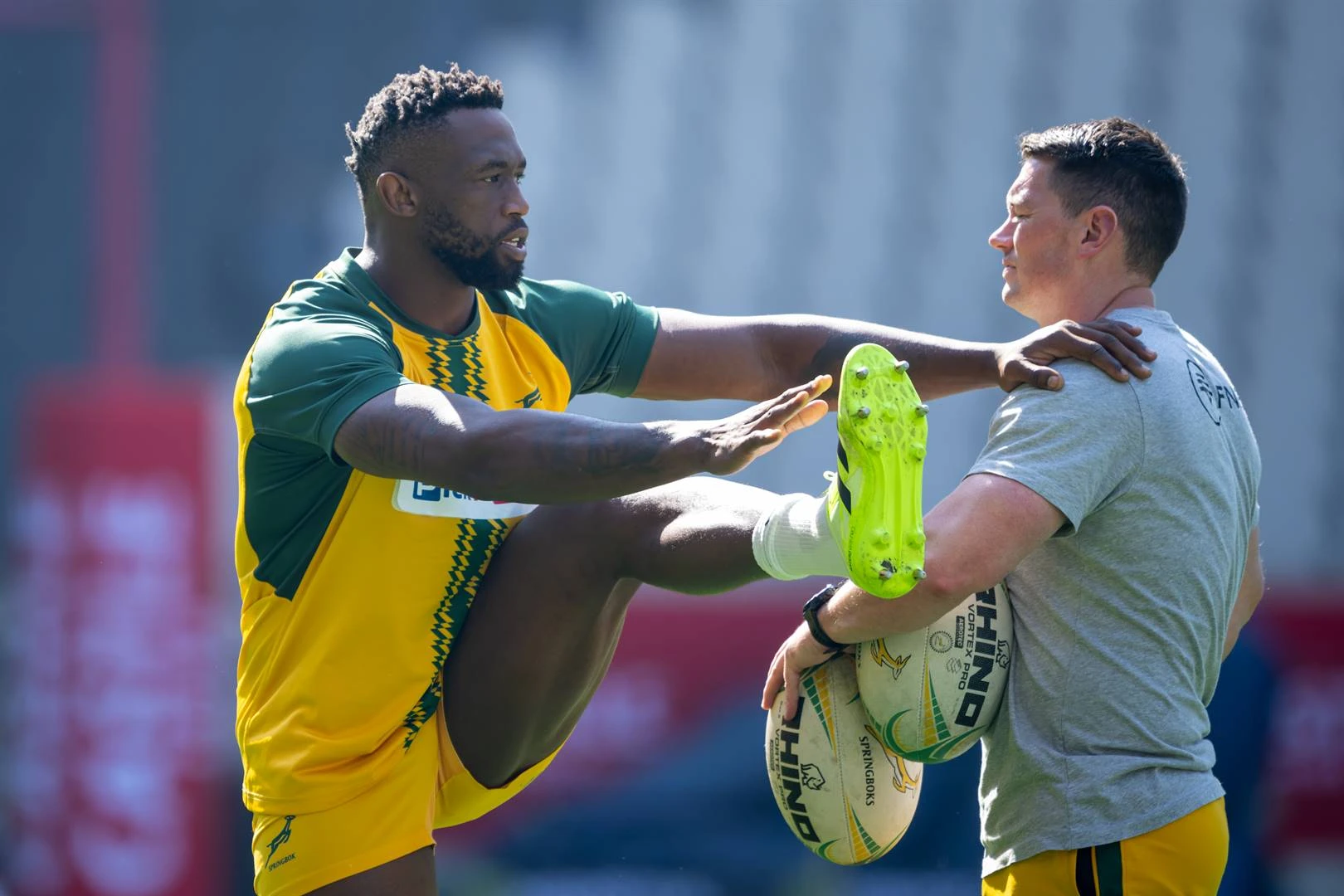Topfiks Kolisi glo hy sal genoeg petrol in tenk hê om WB-toernooi in 2027 te haal