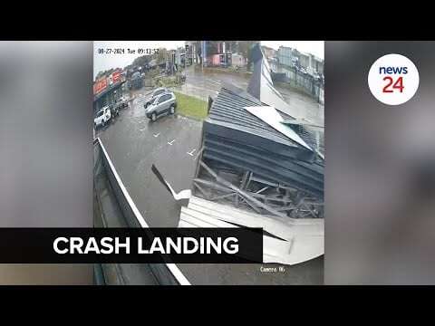 WATCH | 'You had to see it,' says man after strong wind takes down shopping centre arch in Cape Town