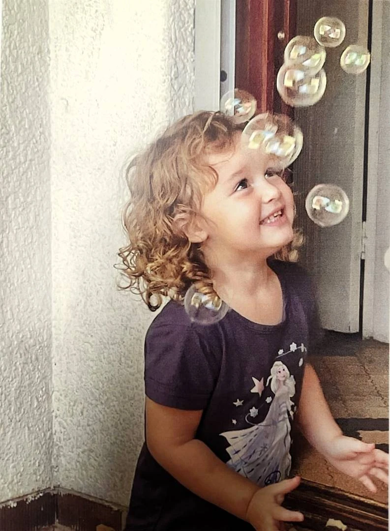 Nada-Jane: Familielid van juffrou teister glo gesin
