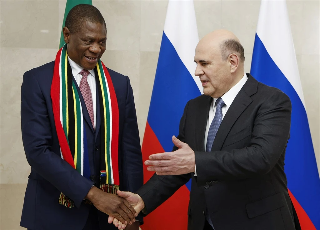 Mashatile in Rusland: ‘Ons moet wapens oor wêreld heen stilmaak’