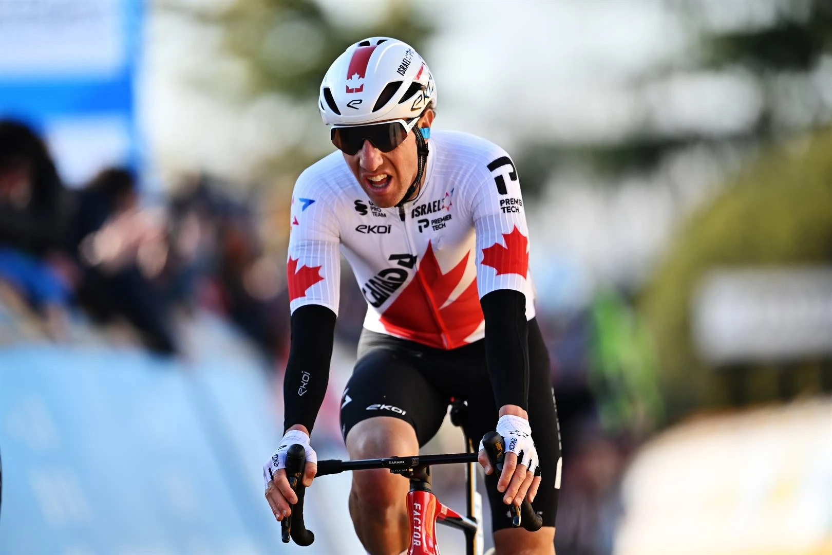 Talentvolle Tour-skofwenner Rusty gaan sy fiets wegpak