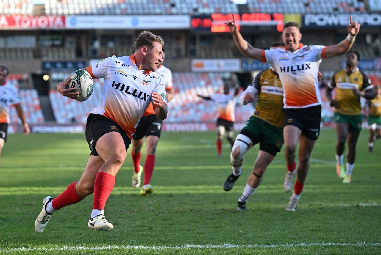 Verity-Amm blink uit in Vrystaters se 100-tal teen Bulldogs