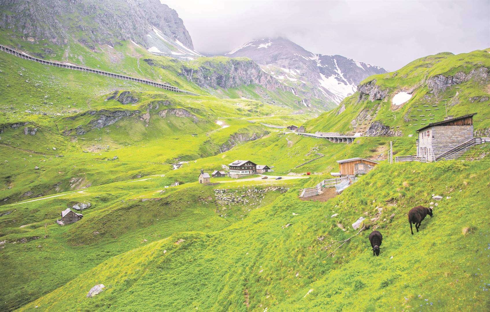 Grossglockner-pas in die Alpe is ’n 48-kilometer-lange ingenieursmeesterstuk