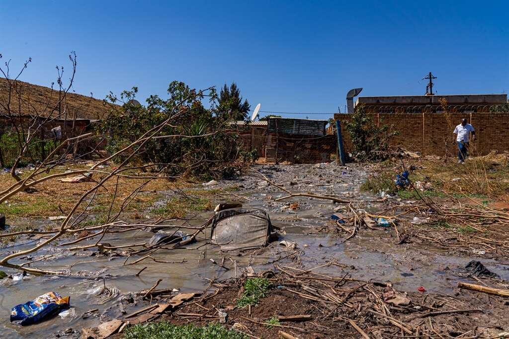 WATCH | 'It's filled with sh*t': Thousands of litres of raw sewage dumped in clean river water