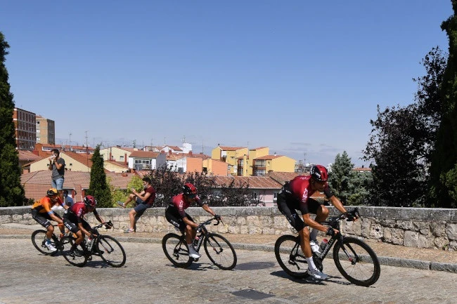 Geoghegan Hart wins Giro 20th stage, Hindley in pink