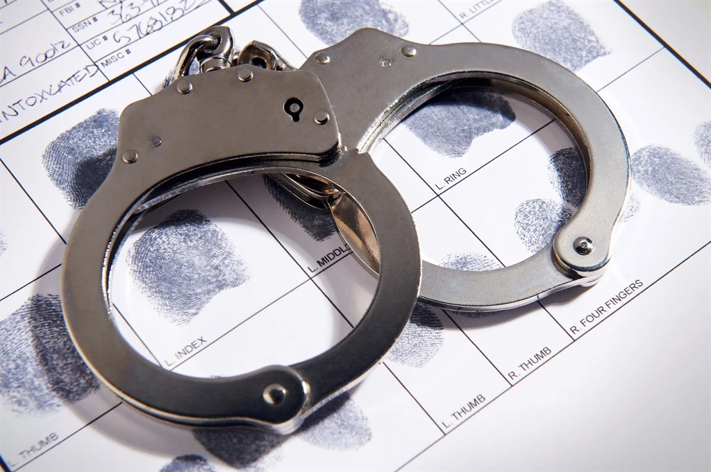 Warder nabbed for allegedly trying to smuggle contraband into Eastern Cape jail