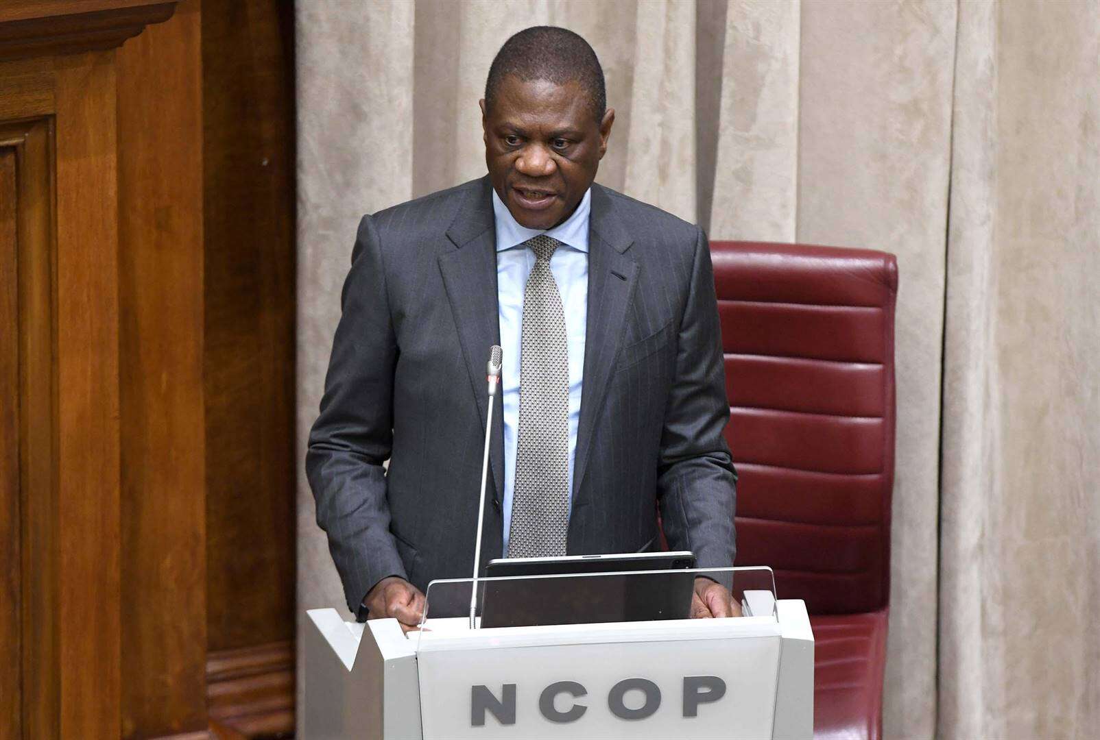 Dringende optrede nodig om waterkrisis af te weer, sê Mashatile