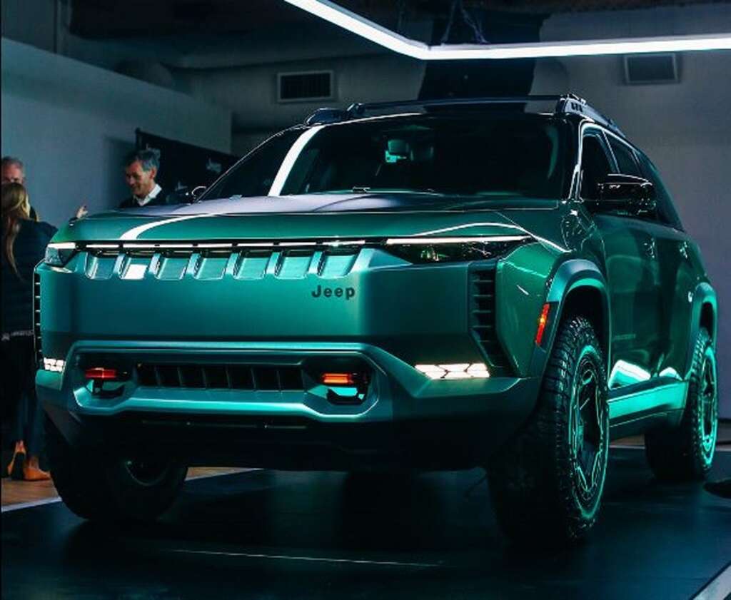 Jeep-maker considers producing new-energy vehicles in South Africa