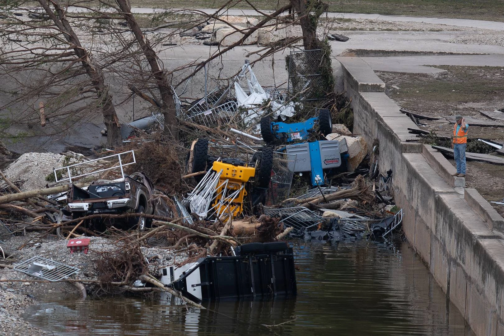 Texas-vloede: Dodetal styg tot 82, talle nog vermis