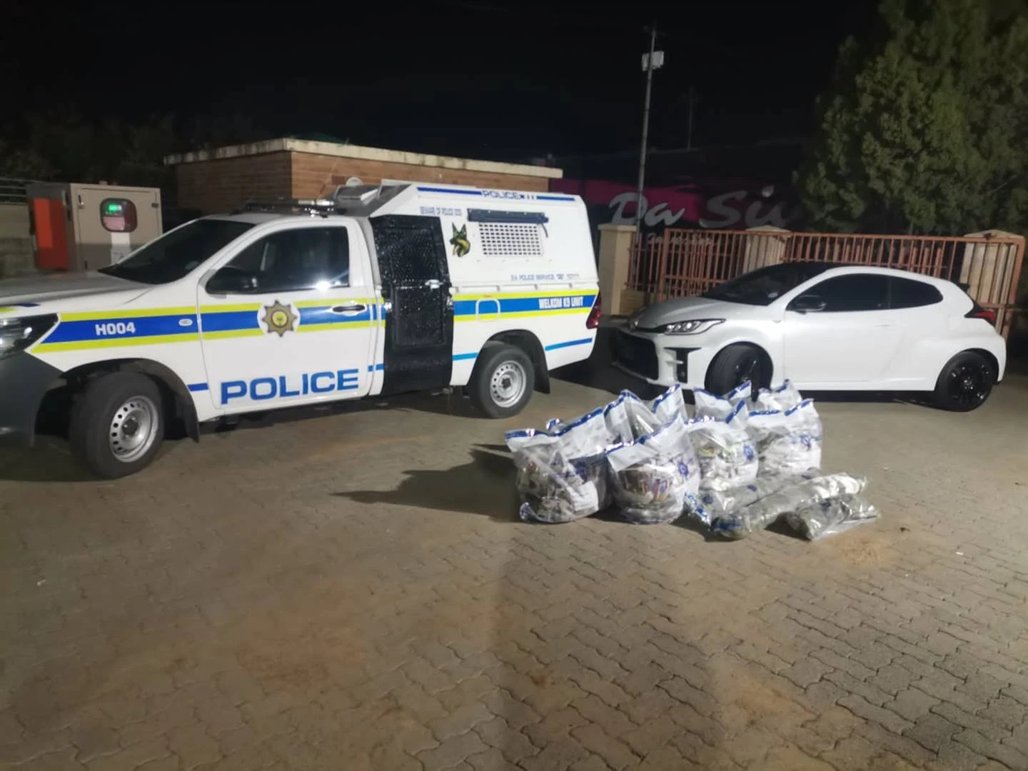 Lorrie met 6 600 bondels Khat in Vrystaat onderskep