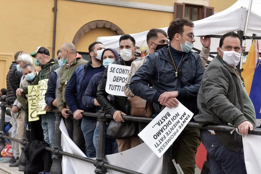 Covid-19 wrap: Iran reports one death every five minutes, Russia's daily cases surge to record high