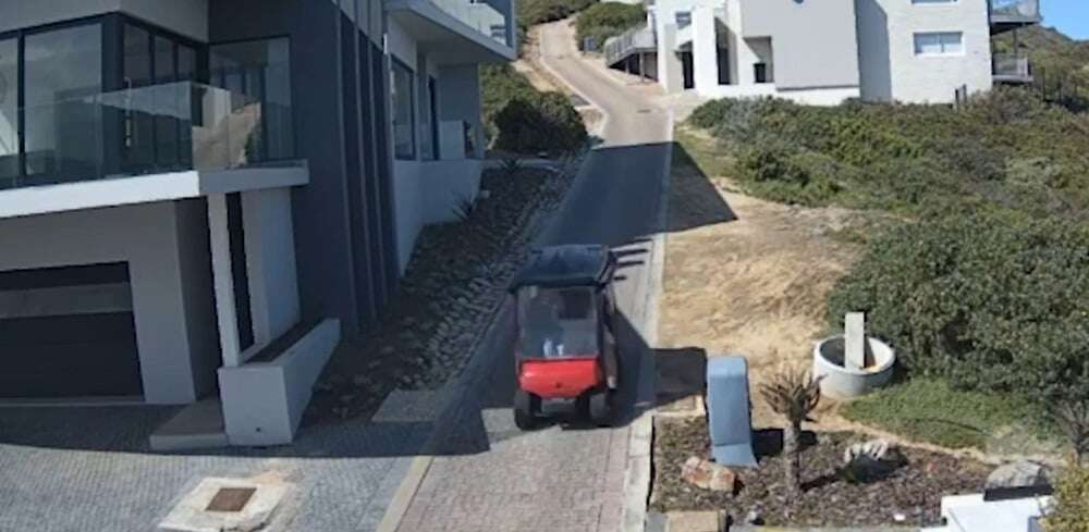 WATCH | Four injured after golf cart crashes at popular Western Cape estate