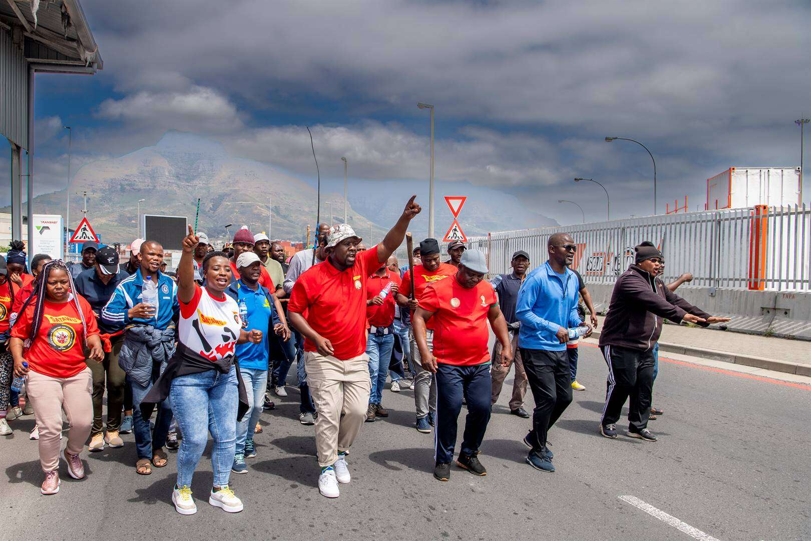 Transnet verbeter sy loonaanbod