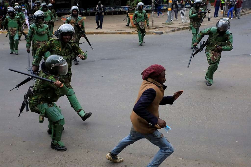 Kenia-betogings duur voort, een sterf