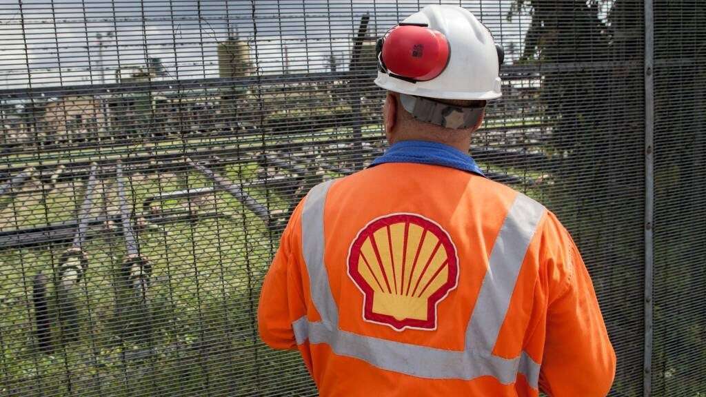 Nigerian communities take Shell to court over oil spills