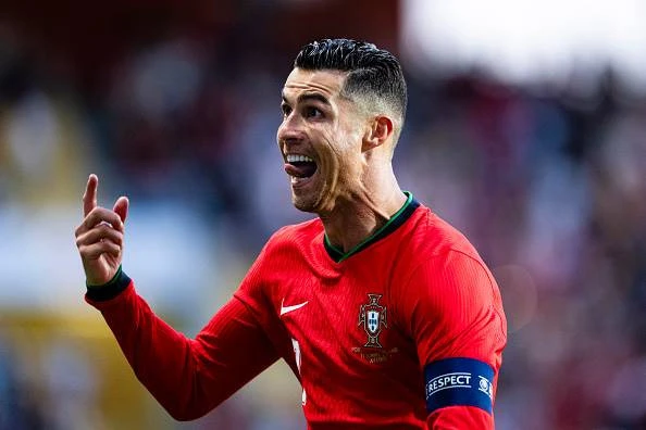 Kaartjies vir Ronaldo se Portugese oefensessie kos tot €800