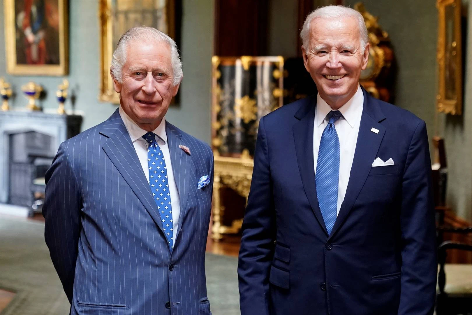 Koning Charles skryf brief van bemoediging aan Joe Biden