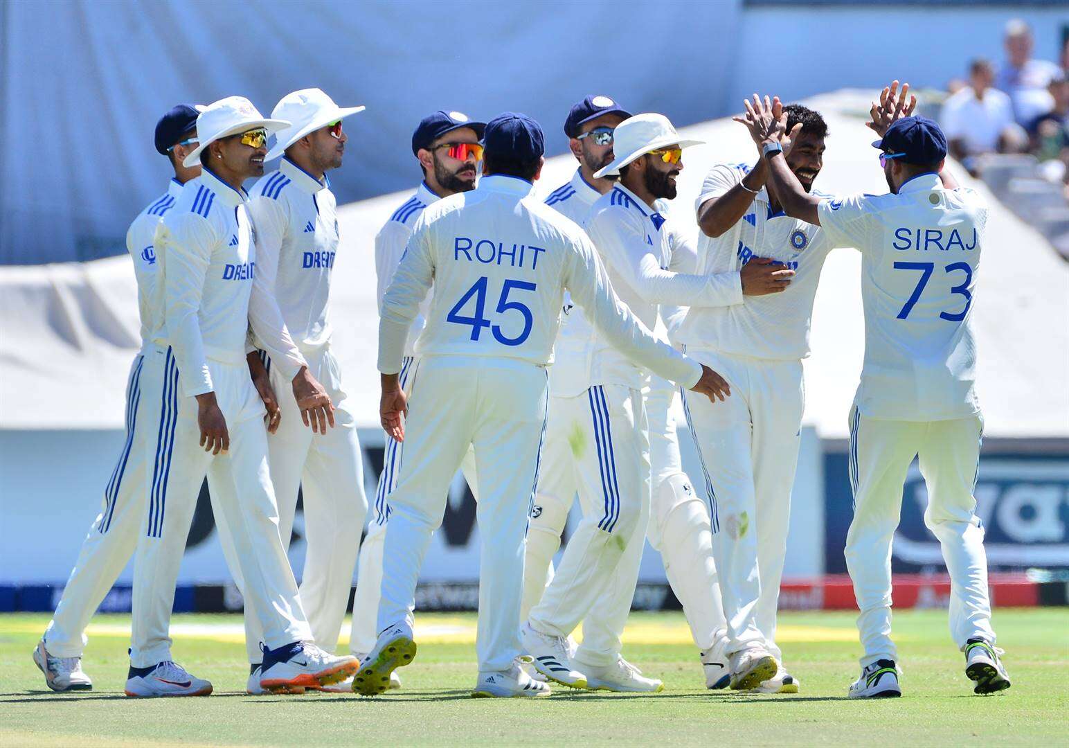 Bumrah lei Indië tot skittersege oor Aussies