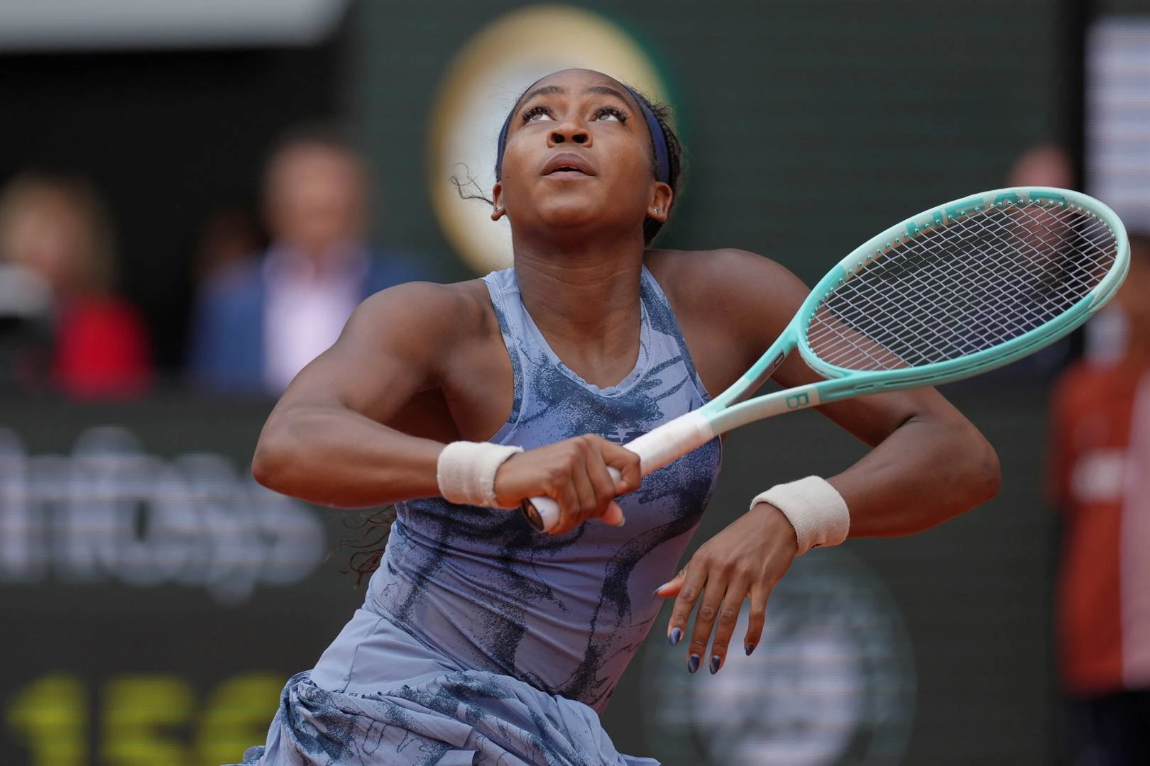 Gauff gou op wenpad; tiener-ster Andreeva oorkom vroeë insinking