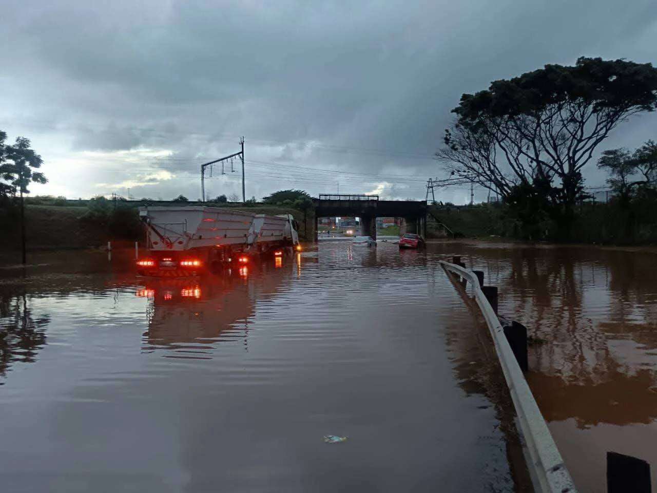 KZN staal hom vir nóg vloede, grondstortings