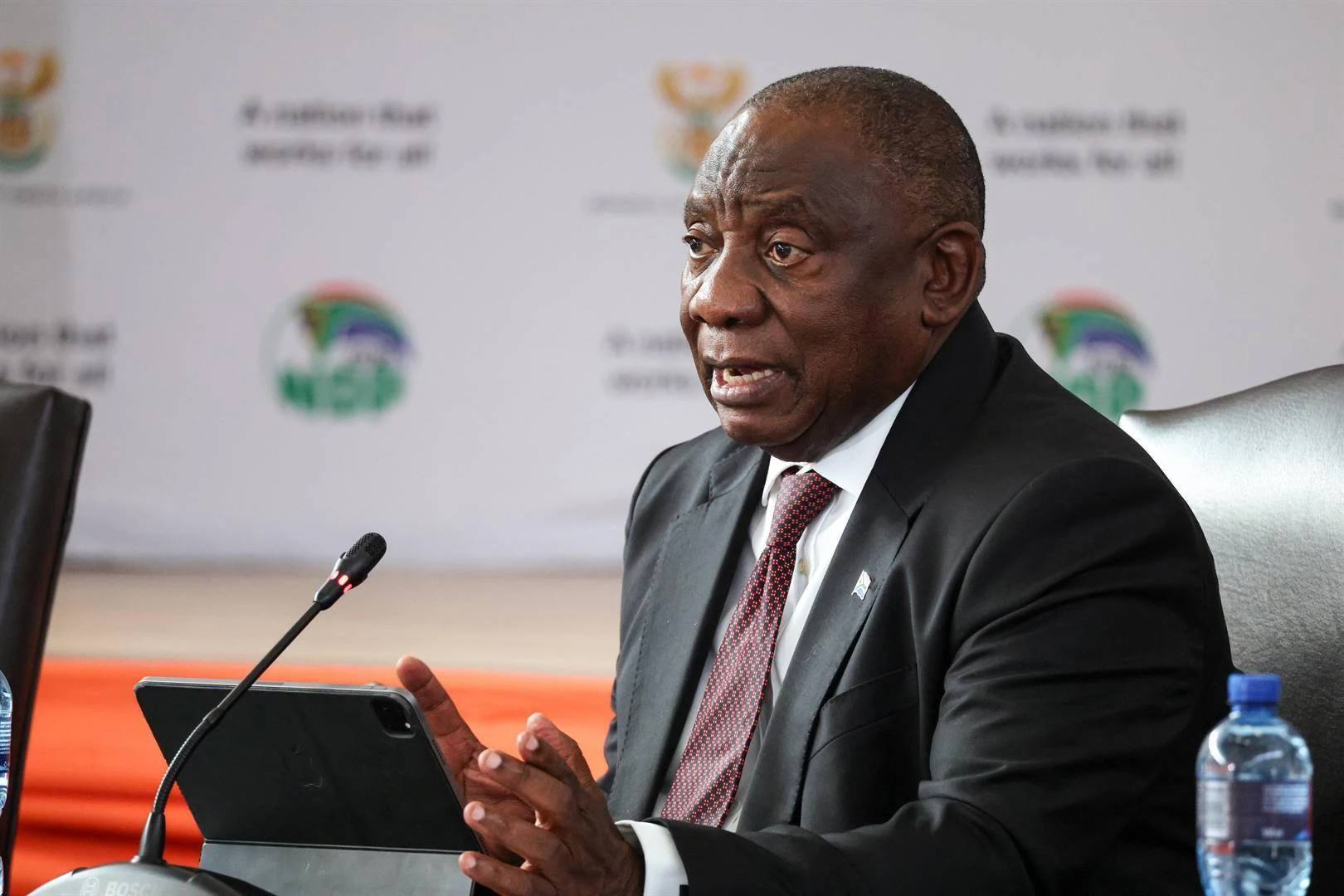 Ramaphosa se ‘polisiekommissie’ kos belastingbetaler meer as R147 m.