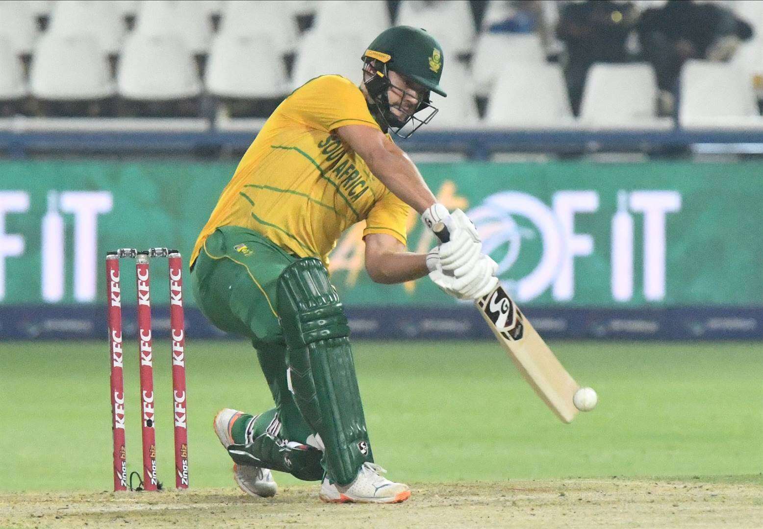 Rilee moker vinnigste 100-tal in Sri Lanka se T20-toernooi