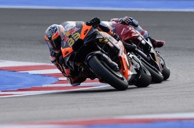 Marquez wins San Marino MotoGP as leader Martin pays for rain gamble, SA's Binder finishes 4th