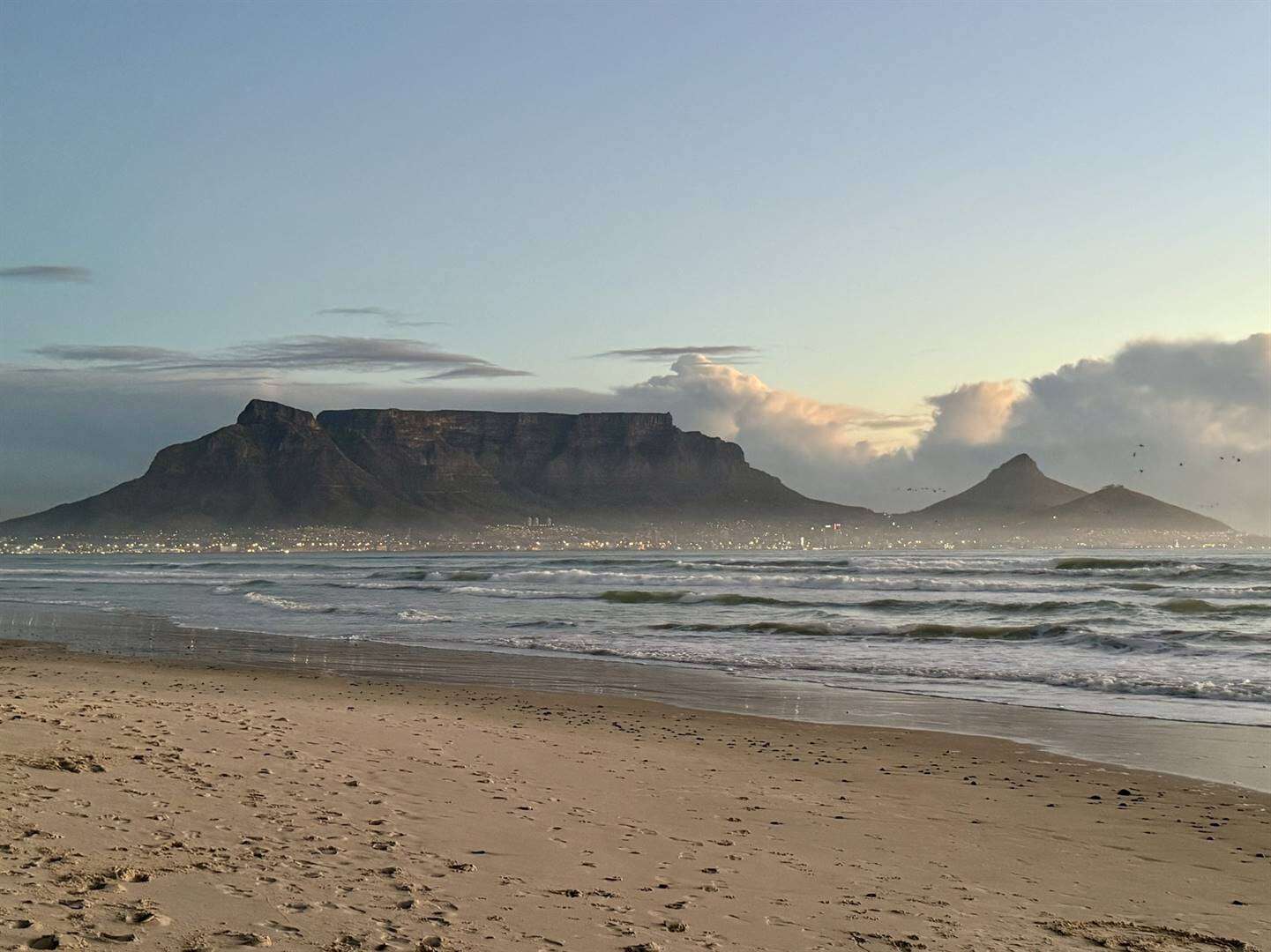 Verdagtes blitsig vasgetrek wat glo fietsryers op Tafelberg beroof