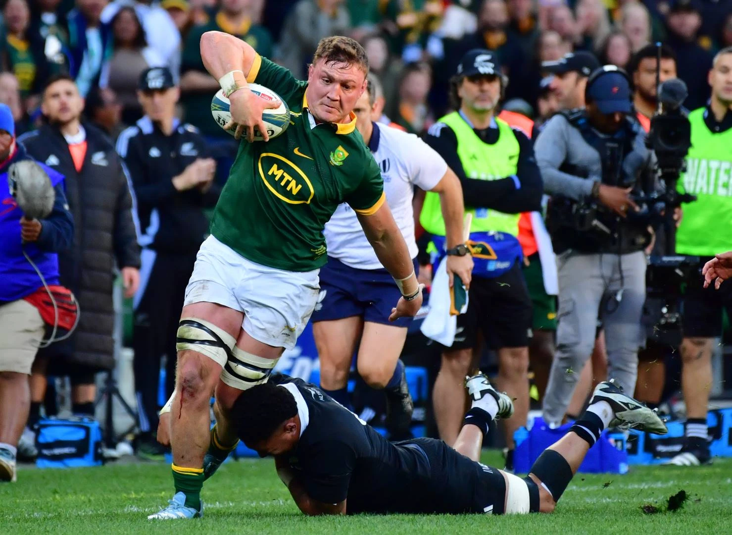 Bok Wiese bly om terug te wees, hoop om saam met sy broer te speel