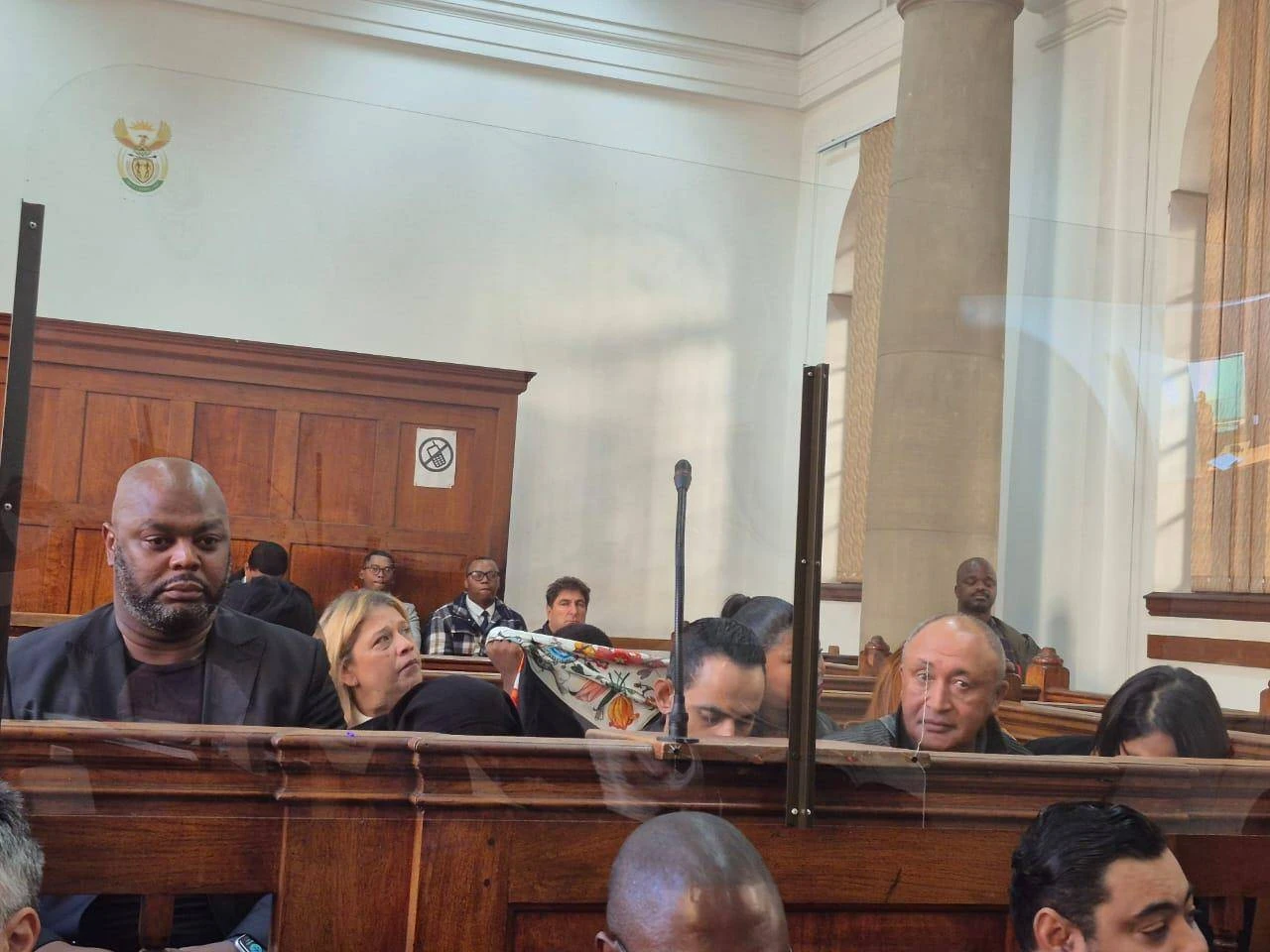 ‘Nog bewyse’ noop staat om eers tenderbedrogsaak teen Malusi Booi en kie terug te trek