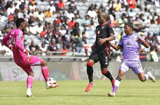 Mosele's late goal gives Orlando Pirates maximum points to keep championship chase alive