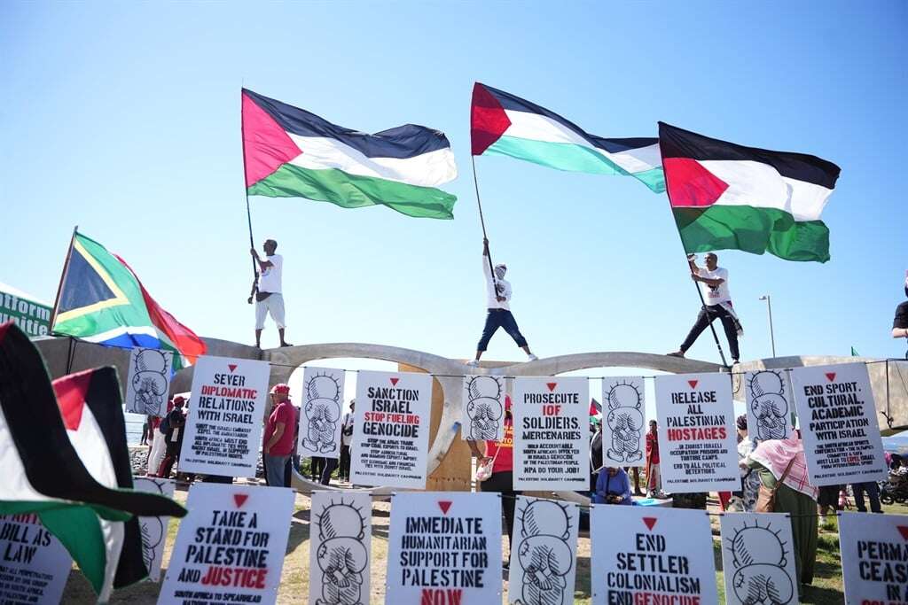 Reverend Chikane calls for action and boycotts at pro-Palestine rally