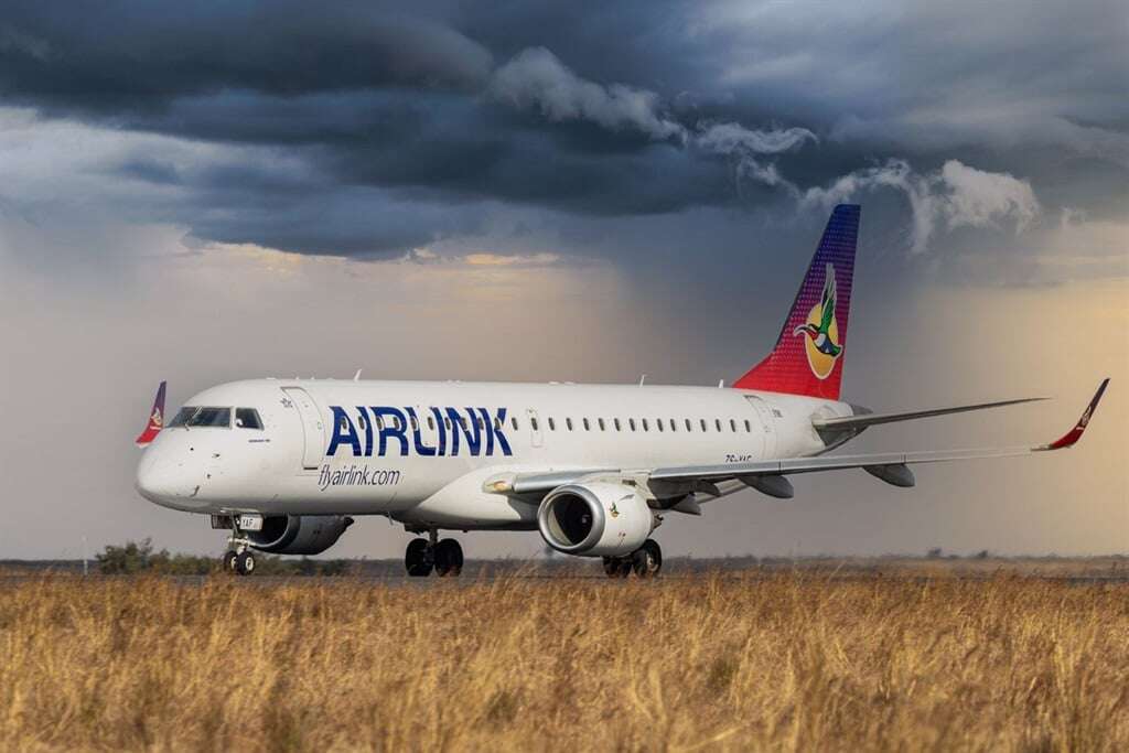 Airlink passengers face flight disruptions as unrest grips Maputo