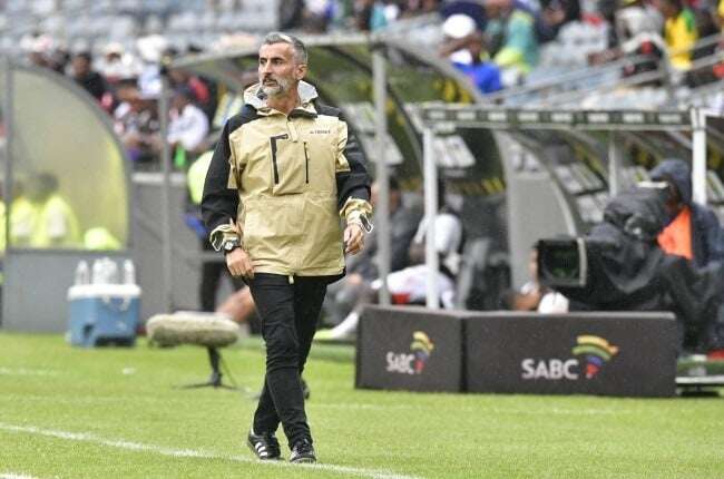 Riveiro refuses to wear favourites' tag despite Pirates lighting up Champions League